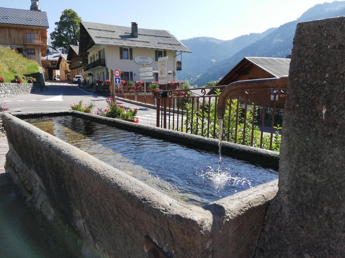 Chambres Et Tables D'Hotes Le Choton A Nono - Col Du Joly Beaufortain 오틀루스 외부 사진