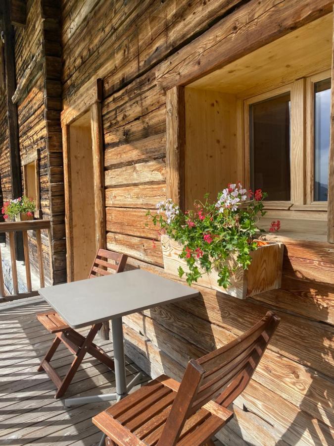 Chambres Et Tables D'Hotes Le Choton A Nono - Col Du Joly Beaufortain 오틀루스 외부 사진