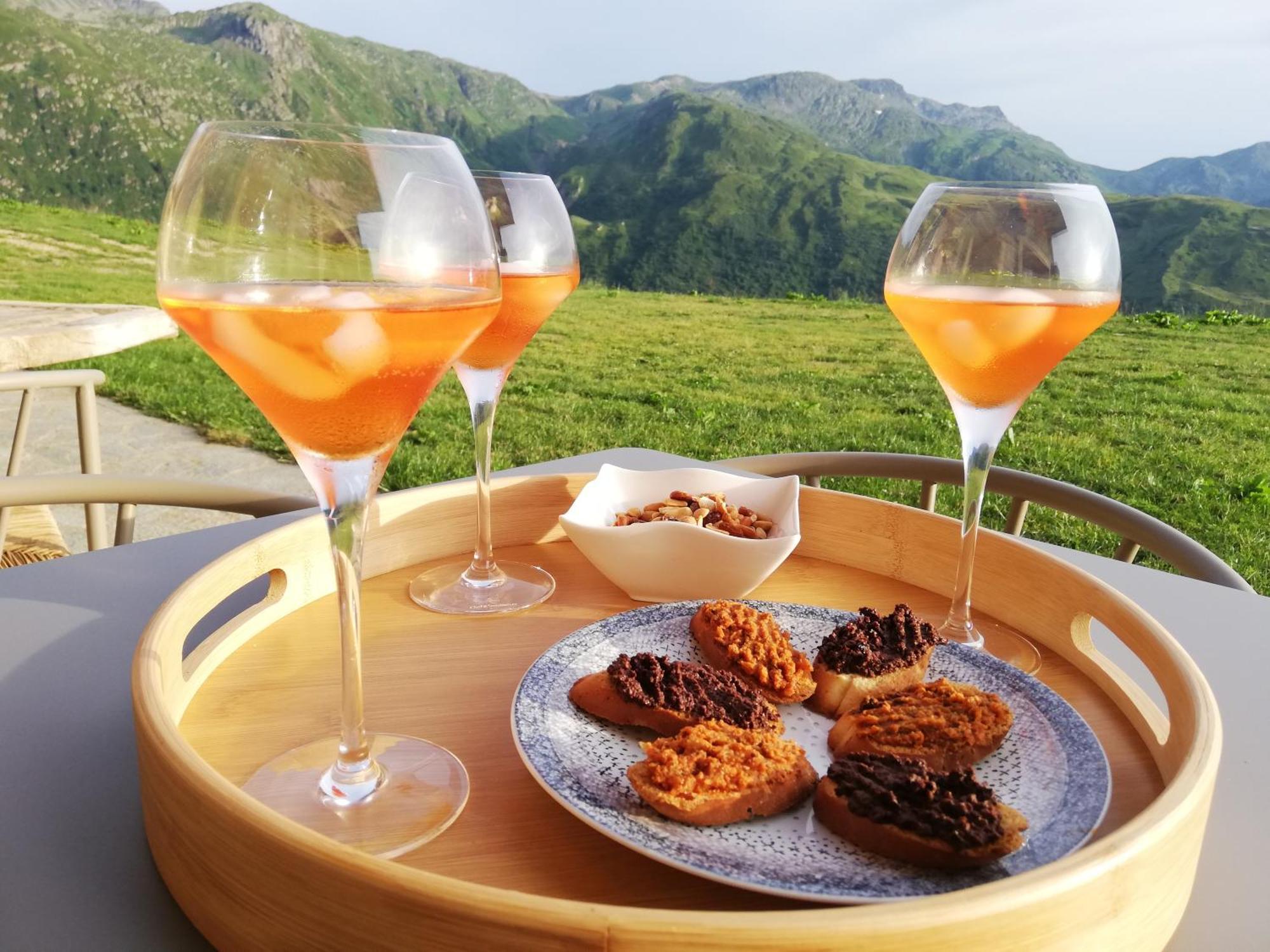 Chambres Et Tables D'Hotes Le Choton A Nono - Col Du Joly Beaufortain 오틀루스 외부 사진